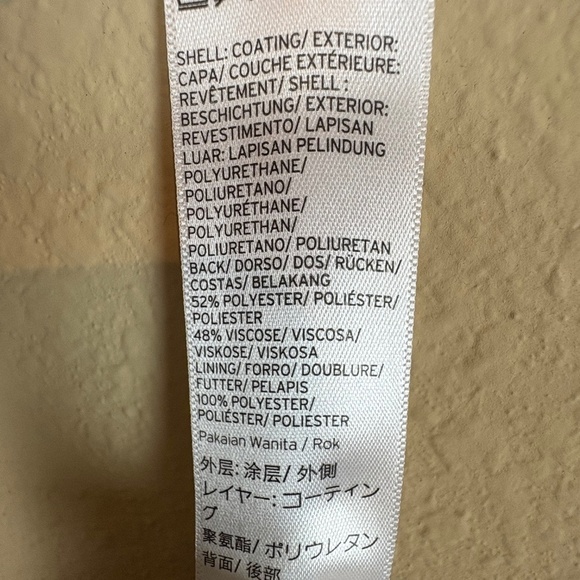 TopShop Black/White Snake Print Faux Leather Midi Pencil Skirt with Slit; Size 8 - Picture 9 of 9